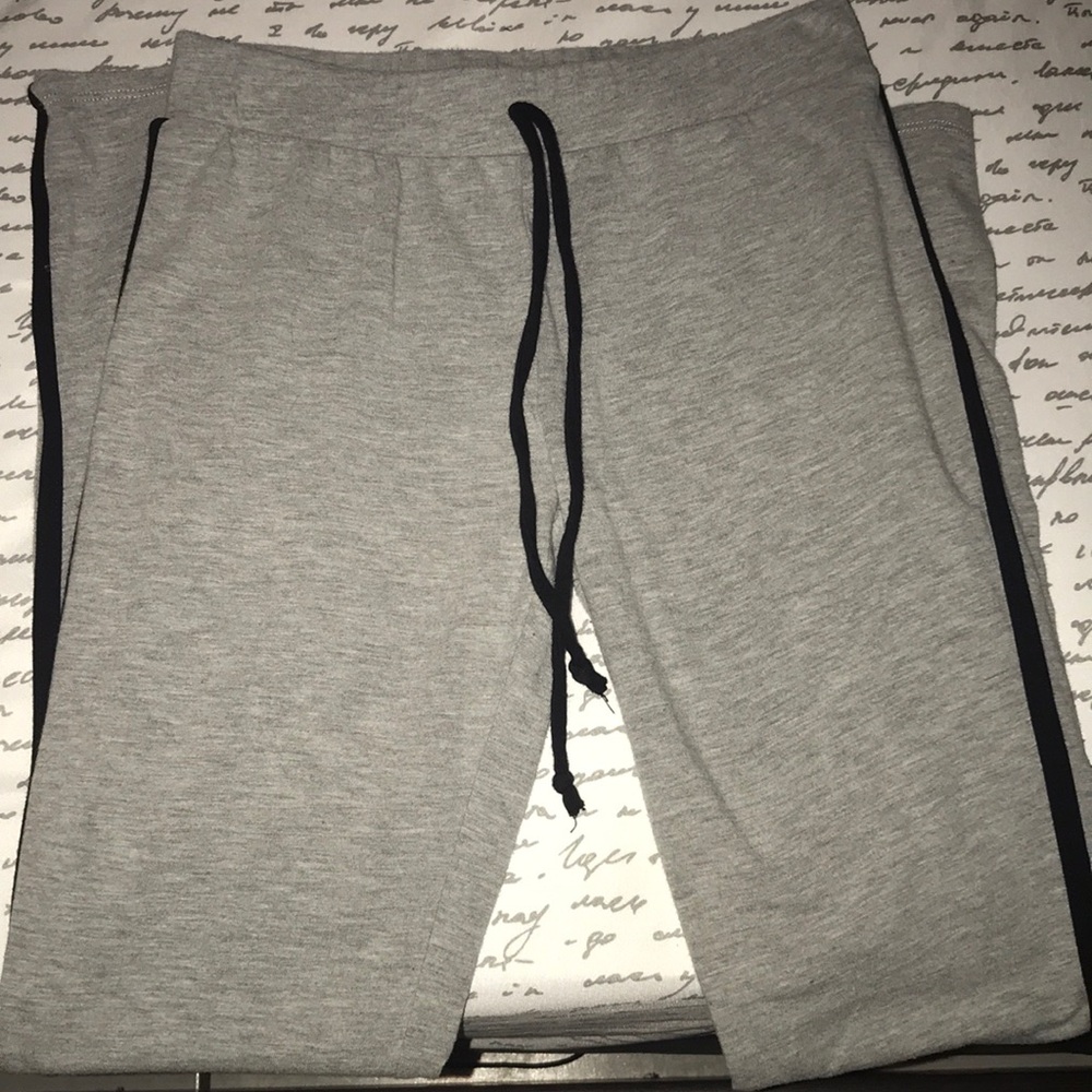 Gray leggings